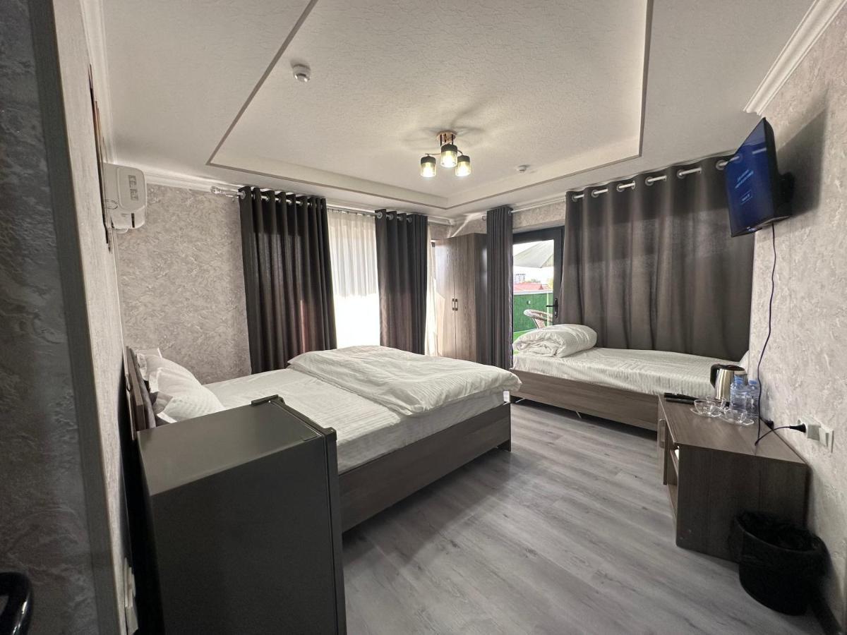 Byond Hotel & Hostel Taschkent Exterior foto