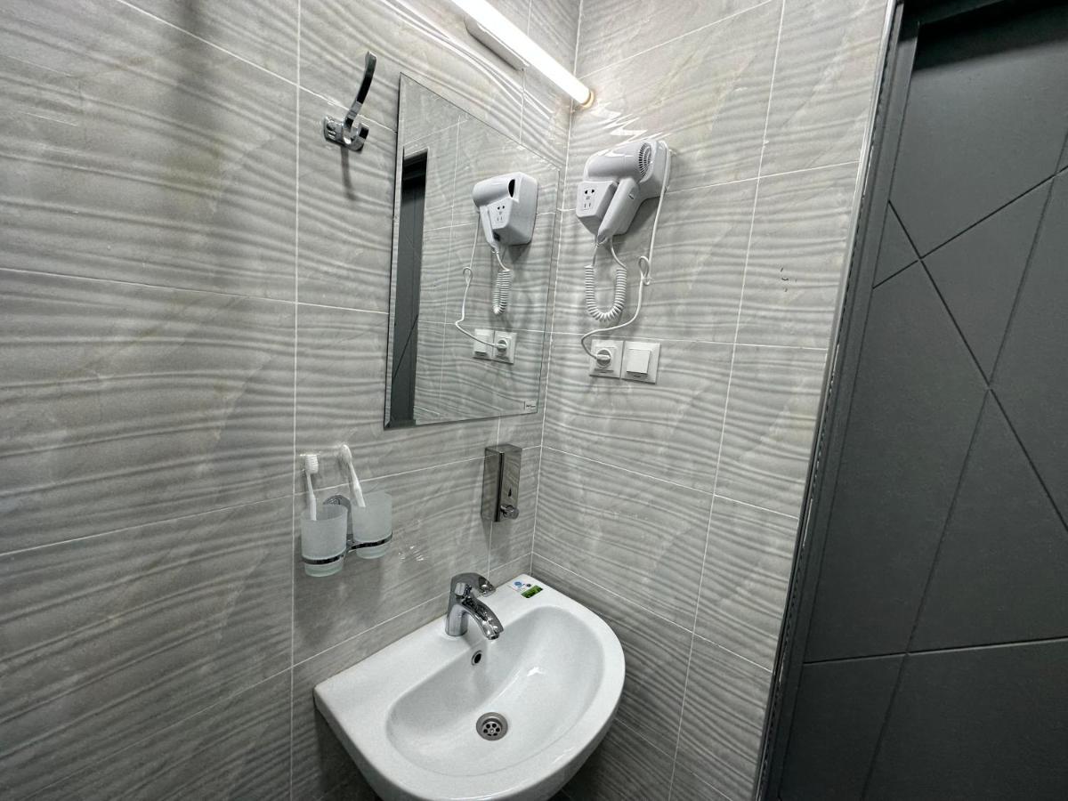 Byond Hotel & Hostel Taschkent Exterior foto