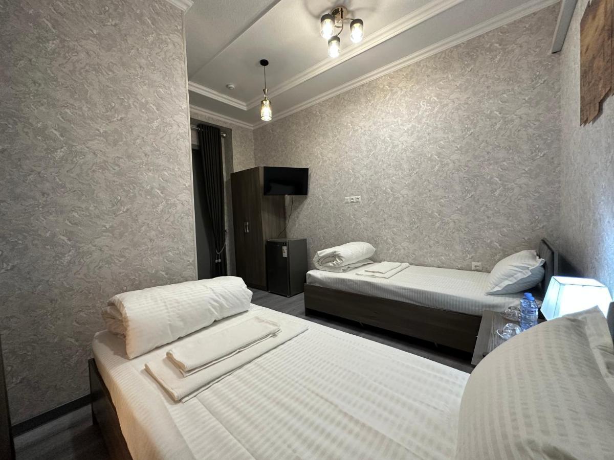Byond Hotel & Hostel Taschkent Exterior foto